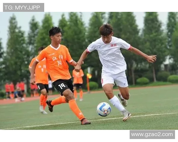 丁俊勇夺足球荣耀 顽强拼搏成就不凡传奇 丁俊勇夺足球荣耀 顽强拼搏成就不凡传奇